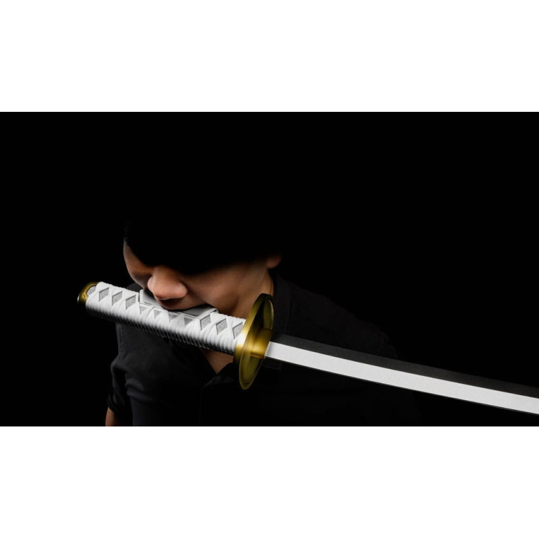 Bandai Tamashii - One Piece - Roronoa Zoro Estilo Tres Espadas Set 1/1 - Set 3 Réplicas de Espadas