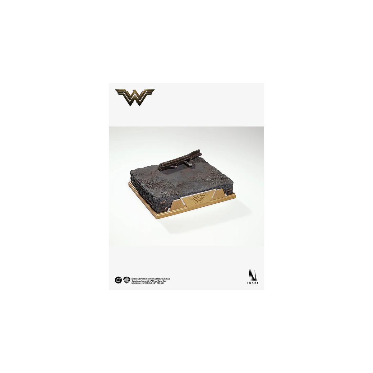INART - Wonder Woman Figura Coleccionable a Escala 1/6 - Batman Vs Superman
