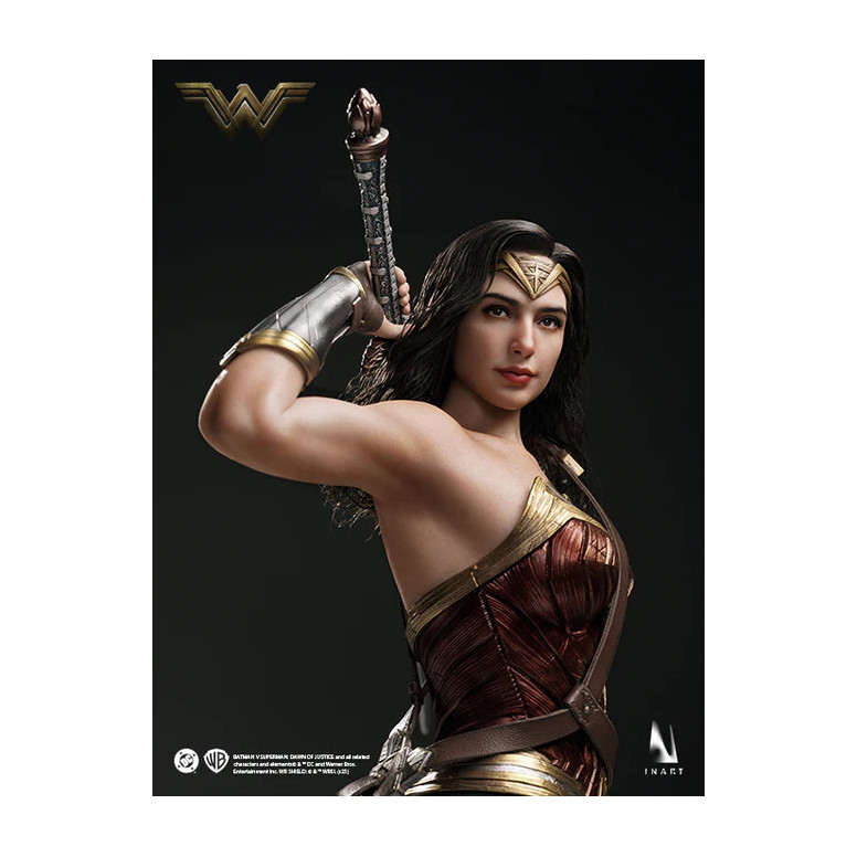 INART - Wonder Woman Figura Coleccionable a Escala 1/6 - Batman Vs Superman