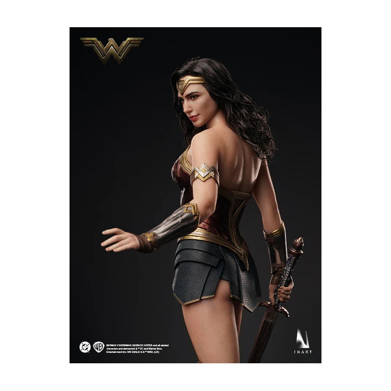 INART - Wonder Woman Figura Coleccionable a Escala 1/6 - Batman Vs Superman