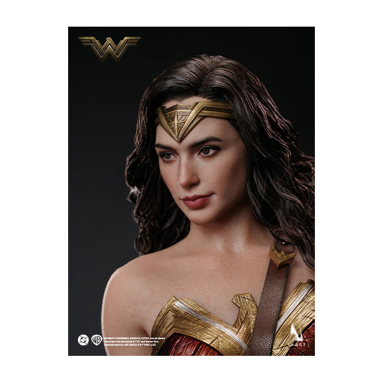 INART - Wonder Woman Figura Coleccionable a Escala 1/6 - Batman Vs Superman