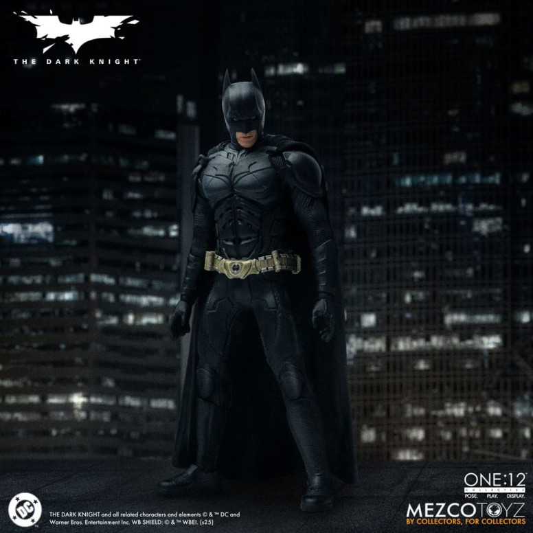 Mezco One 12 - El Caballero Oscuro - BATMAN - DC Comics