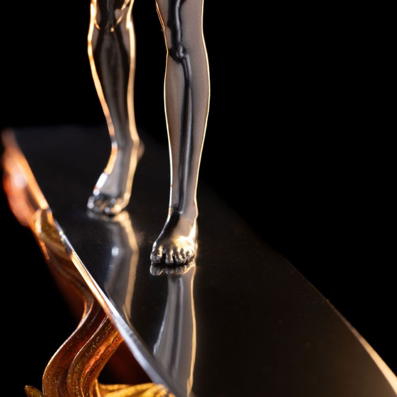 Iron Studios - Marvel Fantastic 4 - Silver Surfer Art Escala 1/10