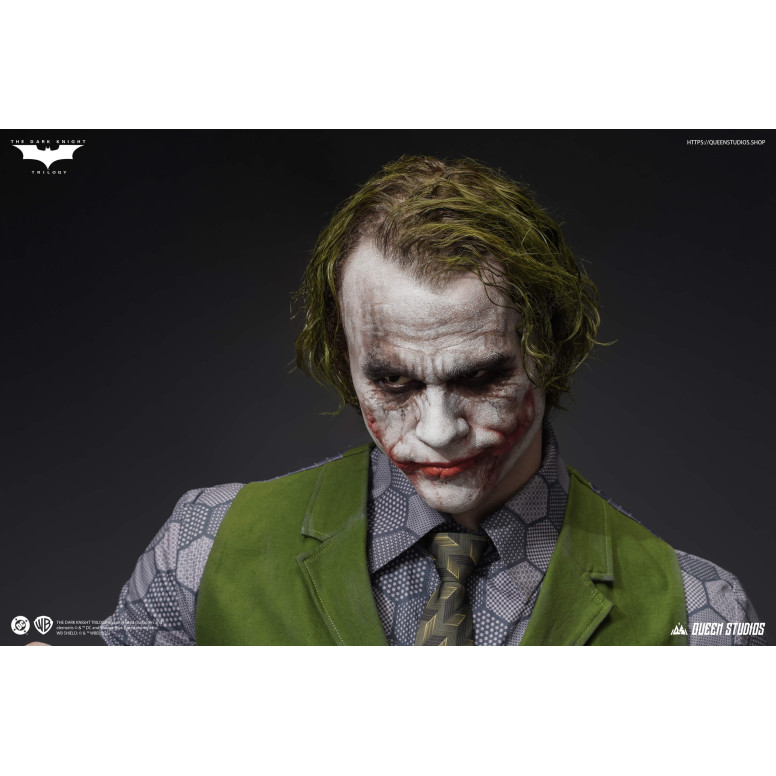 Queen Studios -  DC Comics - El Joker (El Caballero Oscuro) Busto tamaño real