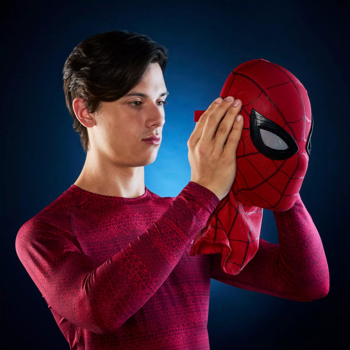 Hasbro - Máscara electrónica expresiva Spider-Man 1/1 - Marvel Legends Series