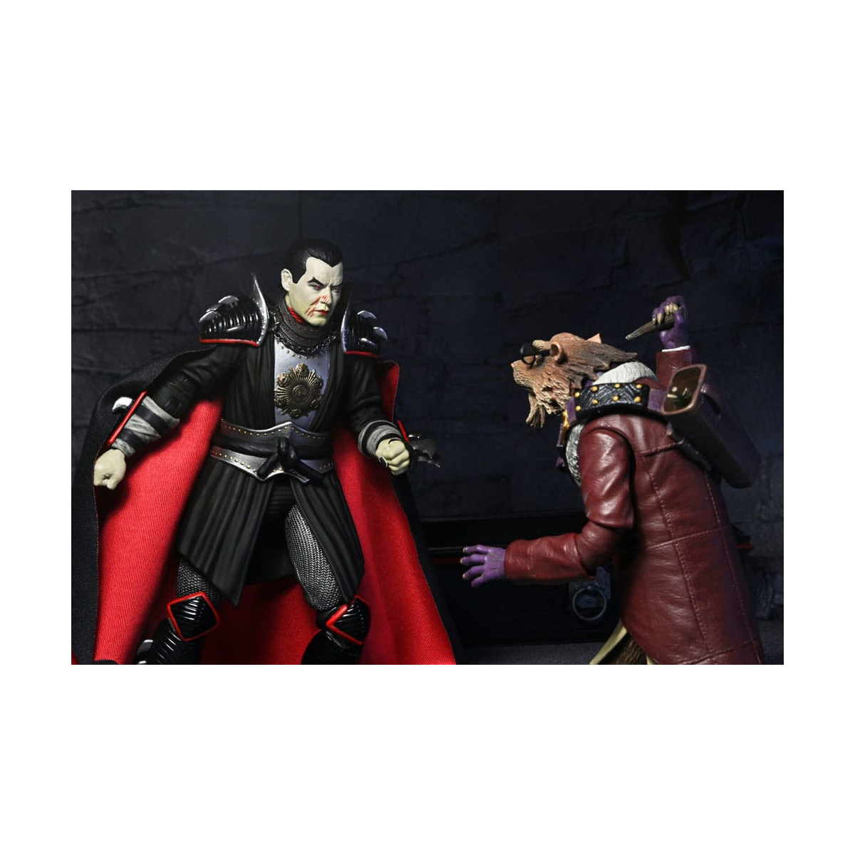 NECA - Ultimate Shredder como Drácula Colores Clásicos - Universal Monsters x TMNT