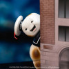 Jada Toys - Ghostbusters Hombre de malvavisco Stay Puft con Cadillac Ecto-1 - Nano Scene 1/64