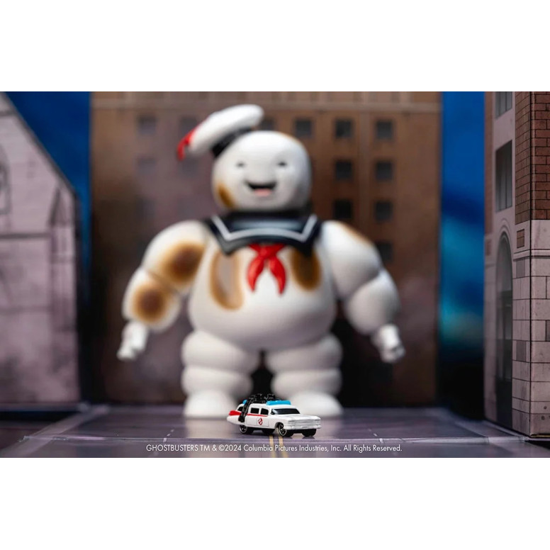 Jada Toys - Ghostbusters Hombre de malvavisco Stay Puft con Cadillac Ecto-1 - Nano Scene 1/64