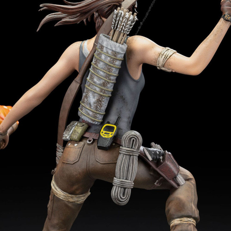Dark Horse - Tomb Raider - Lara Croft Era Survivor