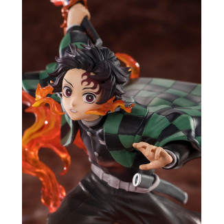 Tamashii - Guardianes de la Noche (Kimetsu no Yaiba) - Tanjiro Kamado (Kyojuro Rengoku's Sword Guard Ver.) - Figuarts Zero