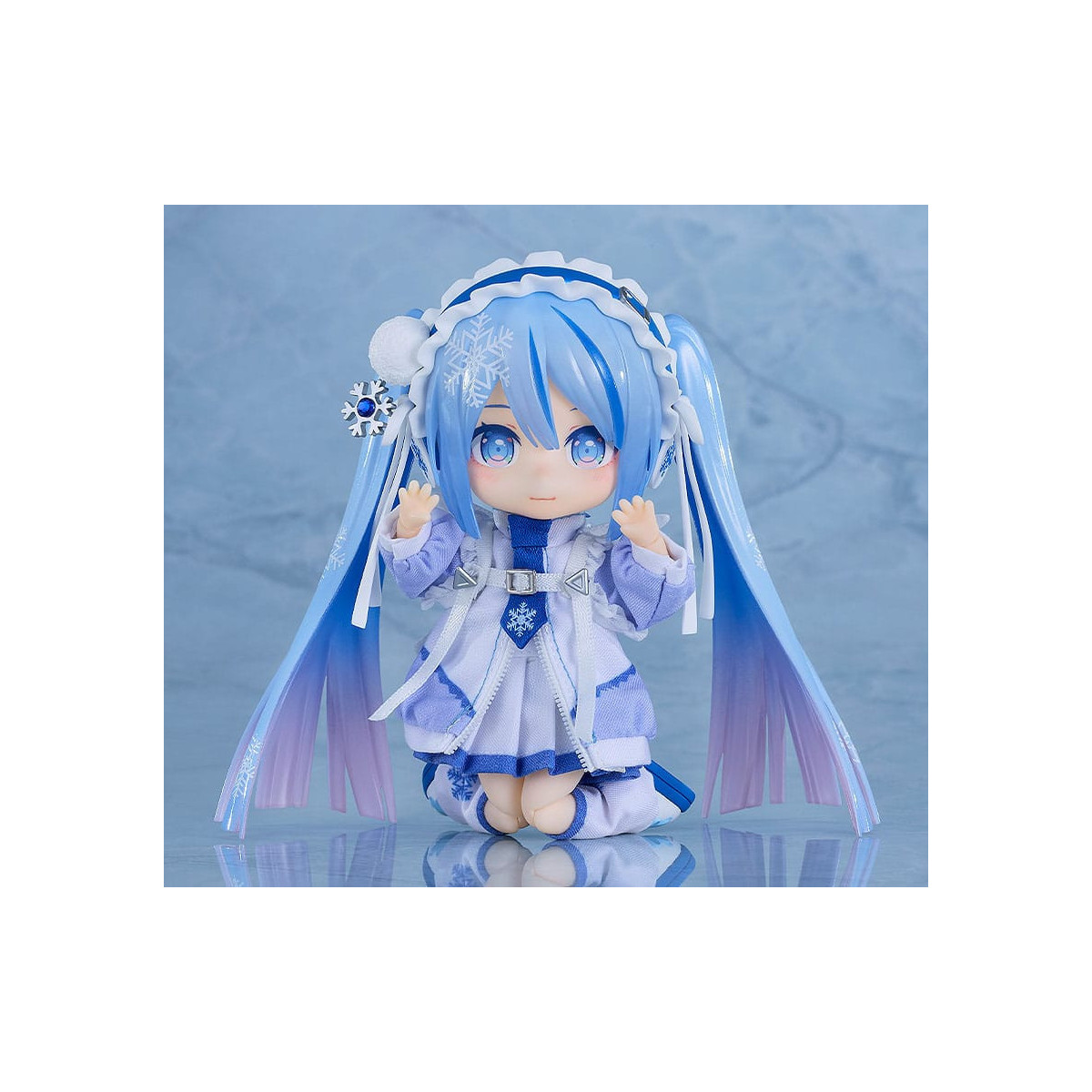 Nendoroid Doll - Snow Miku: Yukiiro Pop Ver. - Personaje Vocal Serie 01: Hatsune Miku