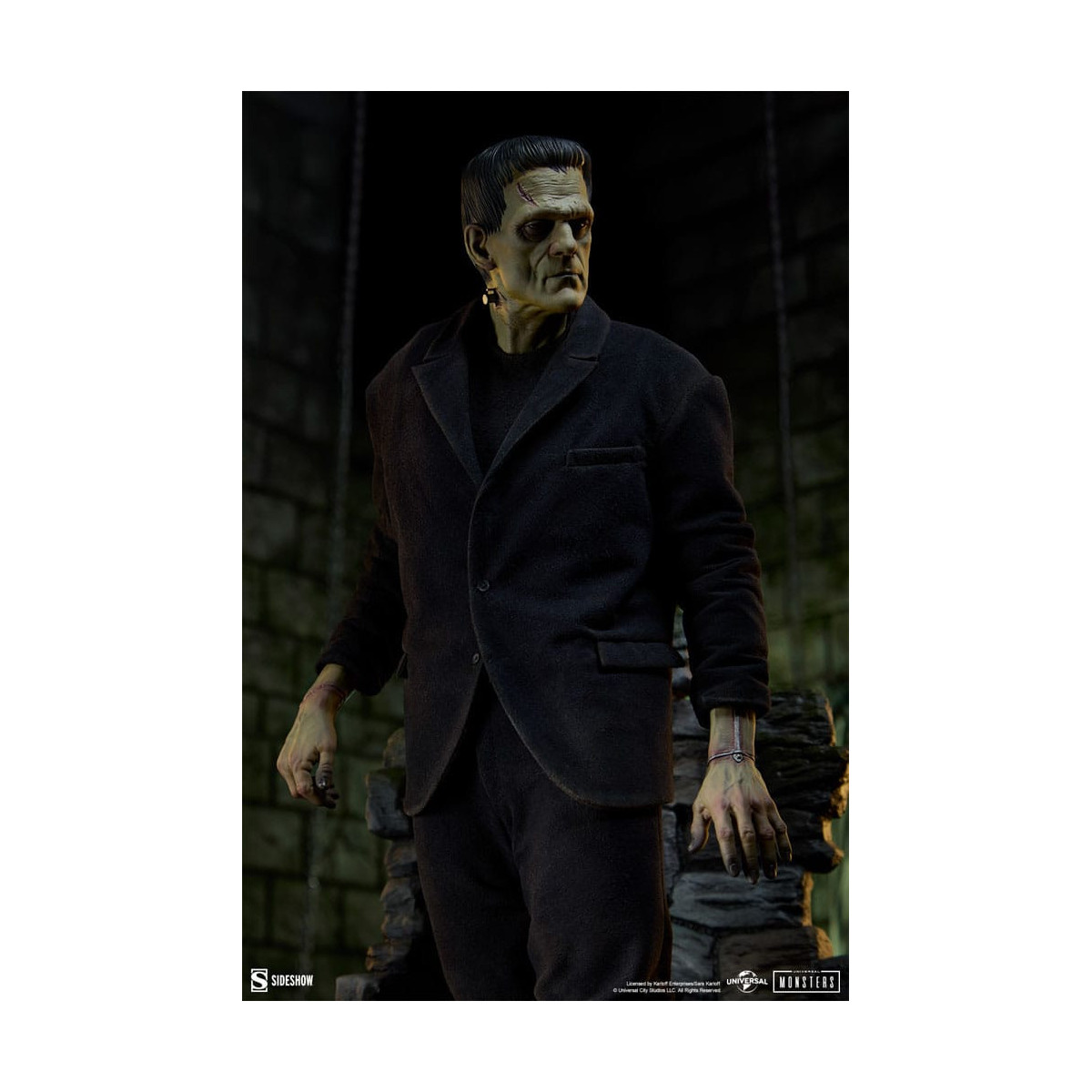 Sideshow Universal Monsters - Formato Premium Frankenstein (Traje de tela) 1/4