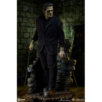 Sideshow Universal Monsters - Formato Premium Frankenstein (Traje de tela) 1/4