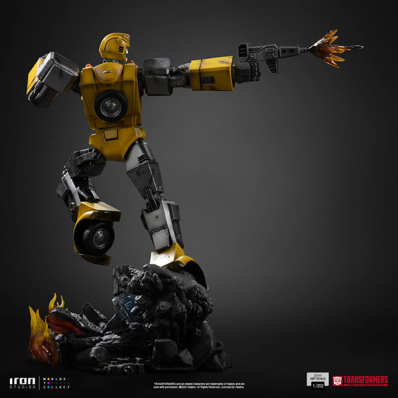 Iron Studios - Transformers - Bumblebee Demi Art Escala 1/20
