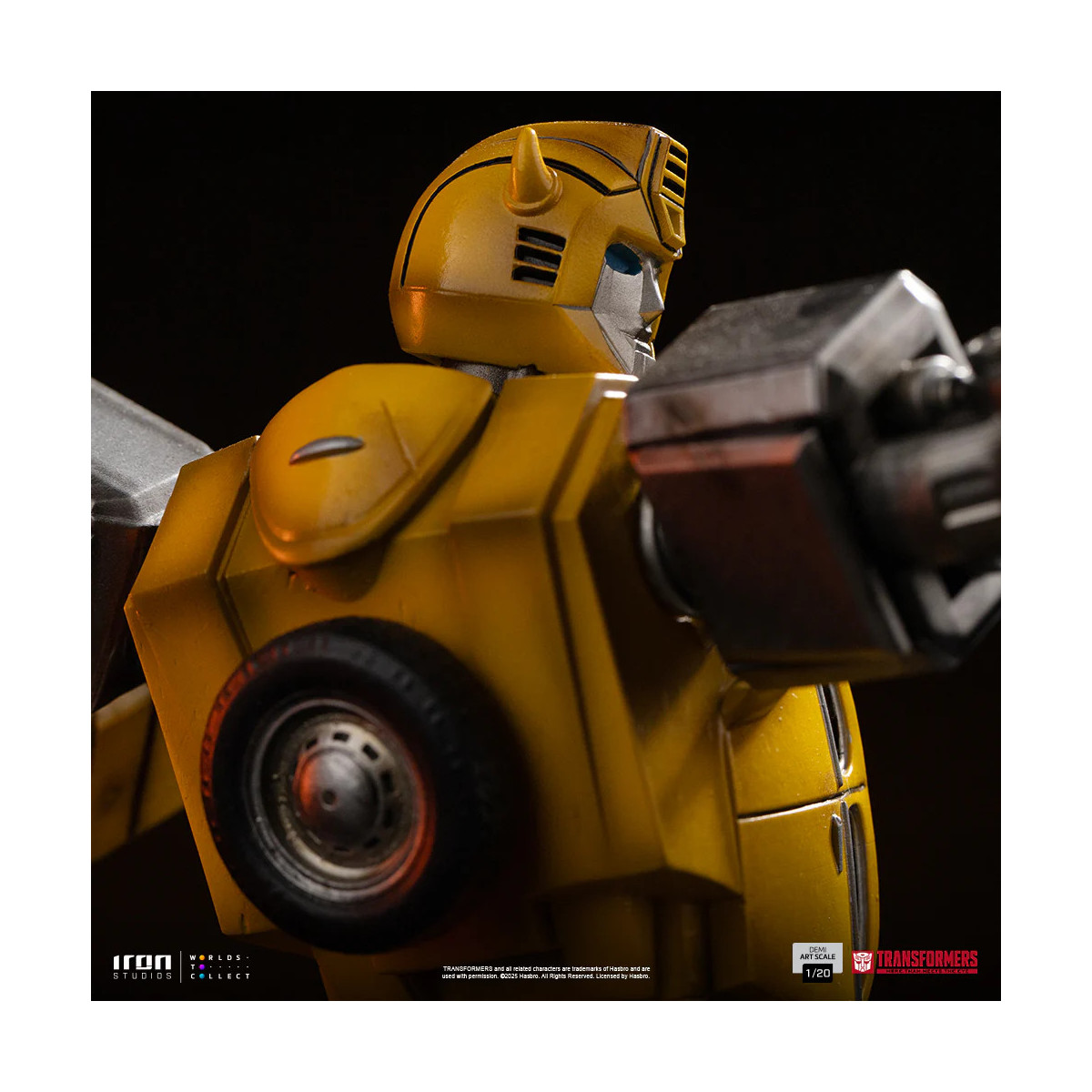 Iron Studios - Transformers - Bumblebee Demi Art Escala 1/20