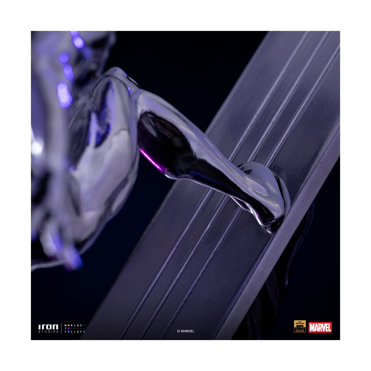 Iron Studios Marvel - Silver Surfer Deluxe Art Escala 1/10 - Guantelete del Infinito Diorama