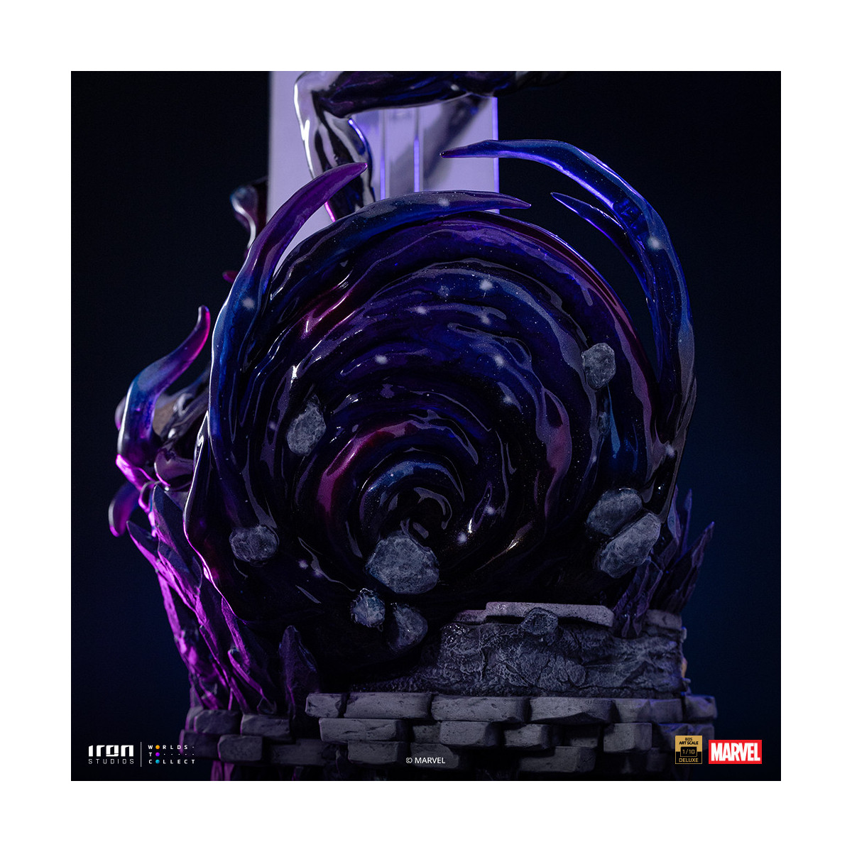 Iron Studios Marvel - Silver Surfer Deluxe Art Escala 1/10 - Guantelete del Infinito Diorama