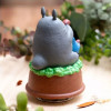 Maison Ghibli - Sekiguchi Grande Totoro Musical Statue toca la ocarina - Mi vecino Totoro