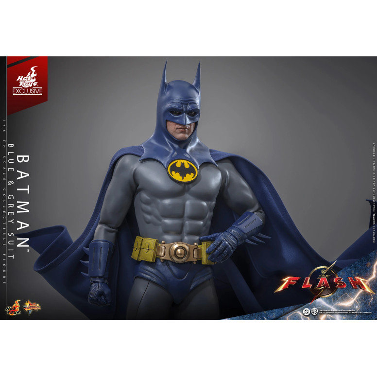 Hot Toys - Batman (Traje Azul y Gris) Movie Masterpiece 1/6 The The Flash - Hot Toys Exclusivo