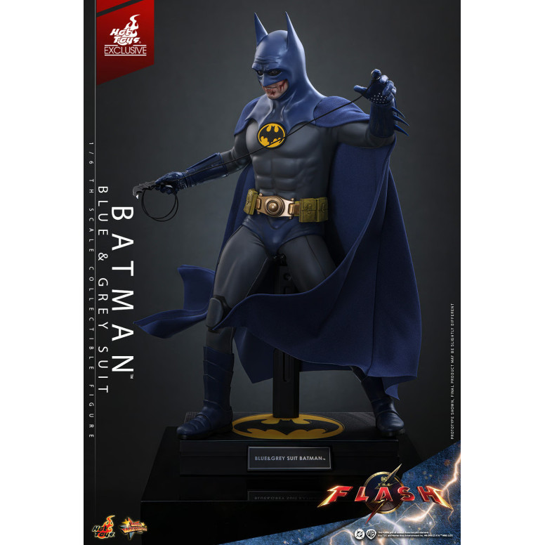 Hot Toys - Batman (Traje Azul y Gris) Movie Masterpiece 1/6 The The Flash - Hot Toys Exclusivo