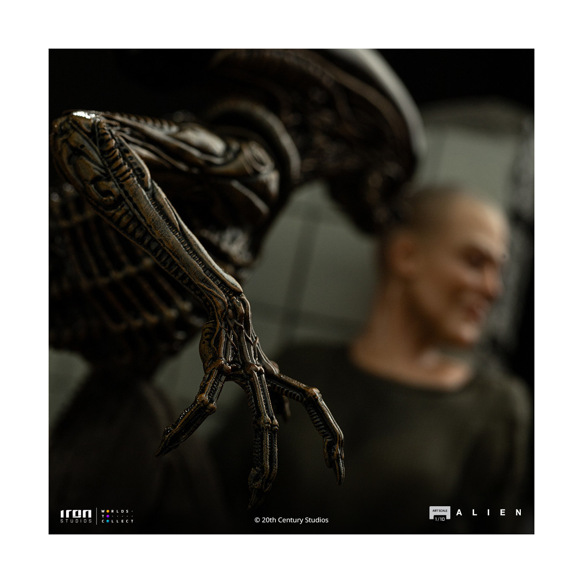 Iron Studios Ellen Ripley y el perro Alien - Arte Escala 1/10 - Alien 3