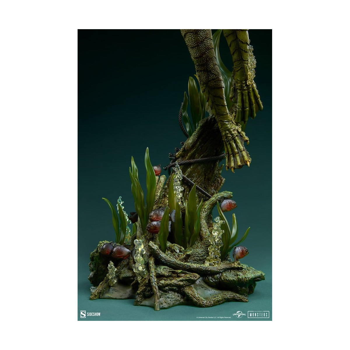 Sideshow Universal Monsters - Formato Premium Criatura de la Laguna Negra 1/4