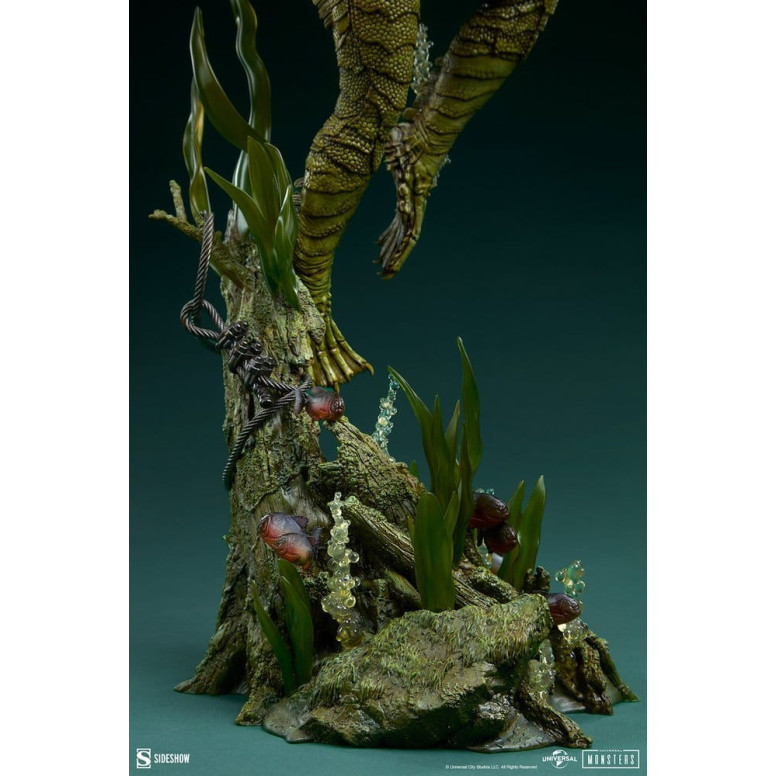 Sideshow Universal Monsters - Formato Premium Criatura de la Laguna Negra 1/4