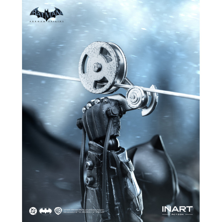 INART - Batman (Battle Damaged Version) - Batman: Arkham Origins Figura a escala 1/12
