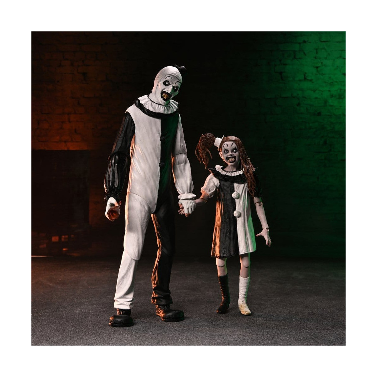 Neca Aterrador 2 - Ultimate Art the Clown & Little Pale Girl