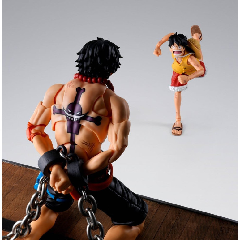 Tamashii Bandai One Piece - Portgas D. Ace - Marineford - S.H. Figuarts SHF
