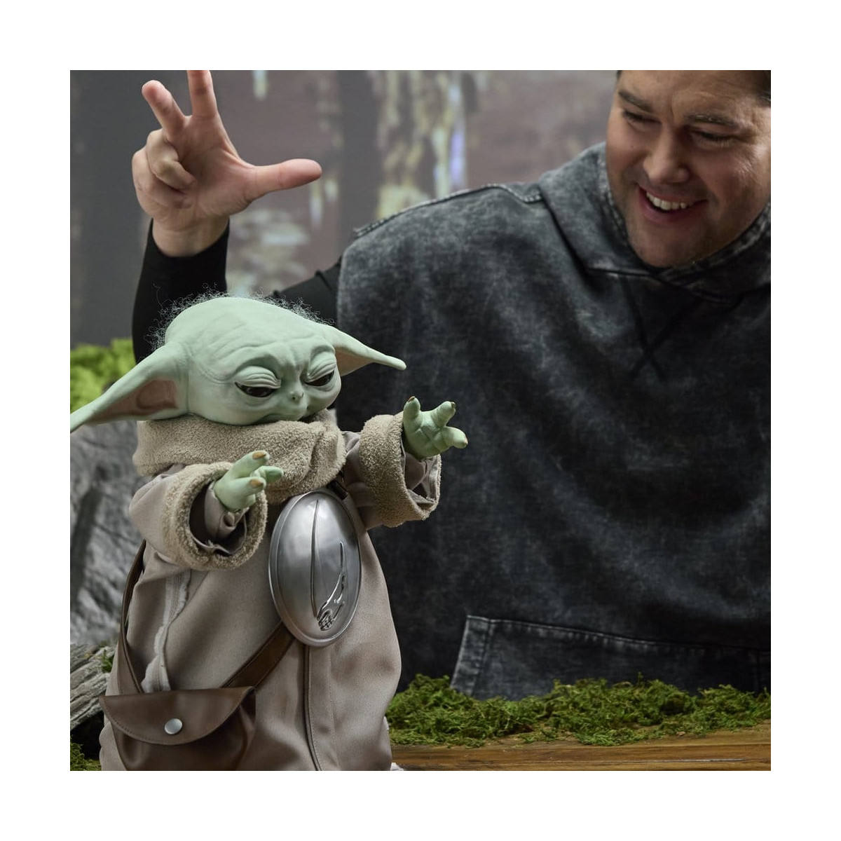 Hasbro Star Wars - Ultimate Grogu 1/1 (figura animatrónica) - El Mandaloriano y Grogu