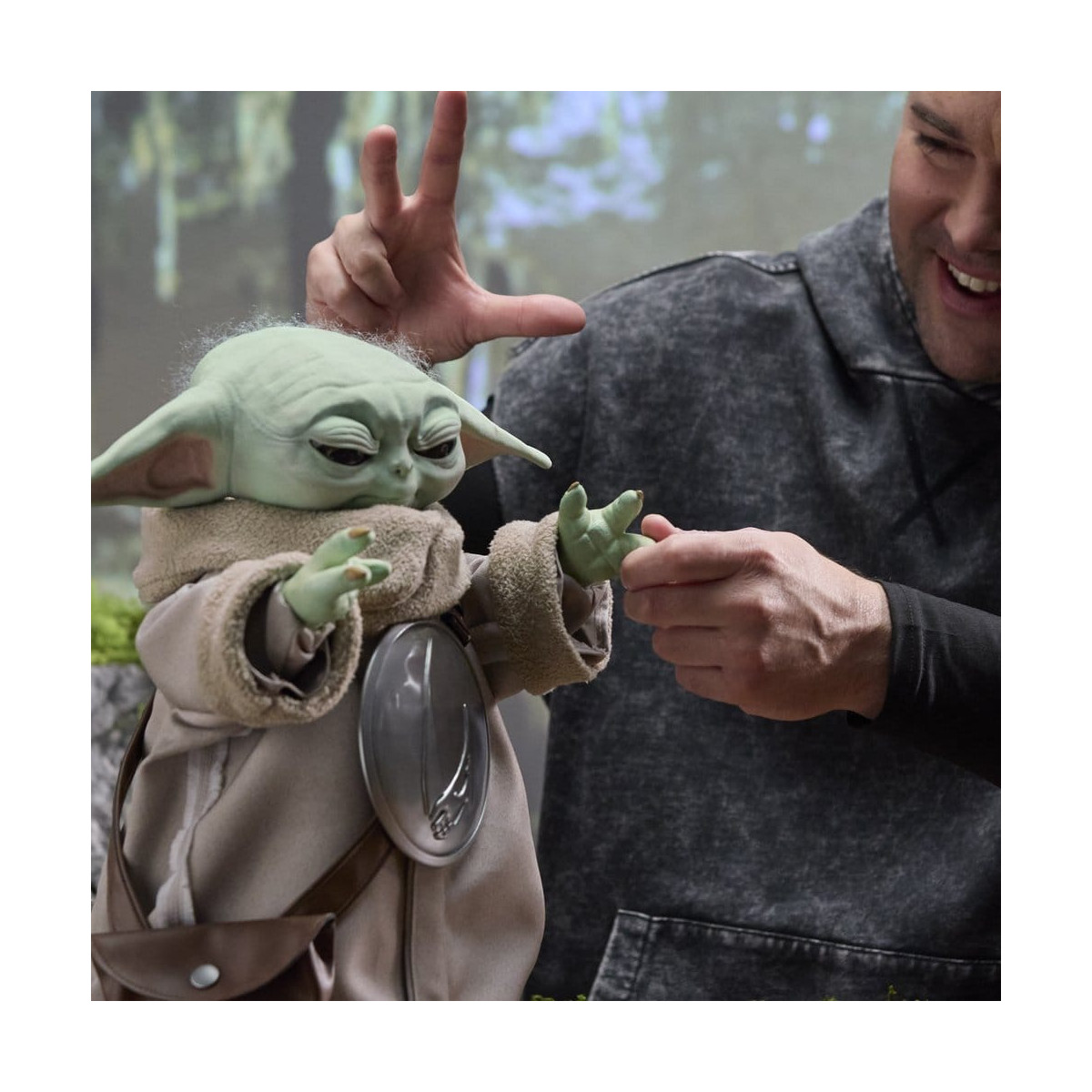 Hasbro Star Wars - Ultimate Grogu 1/1 Edición Coleccionista (figura animatrónica) - El Mandaloriano y Grogu