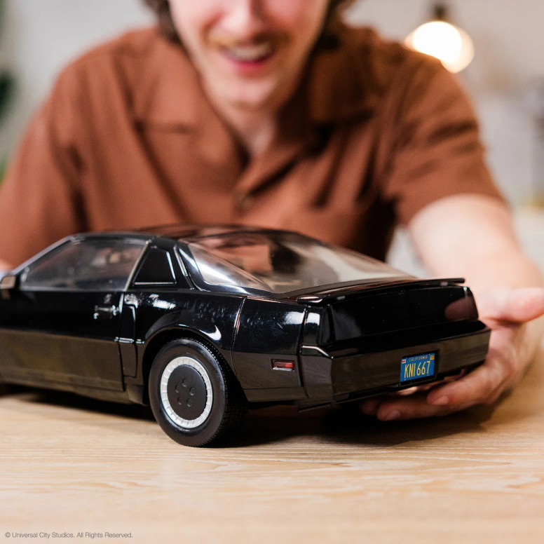 Takara Tomy - Knight Rider K2000 - Modelo a escala 1/10 de « K.I.T.T » en metal fundido