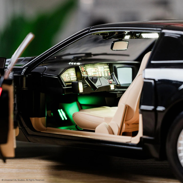 Takara Tomy - Knight Rider K2000 - Modelo a escala 1/10 de « K.I.T.T » en metal fundido
