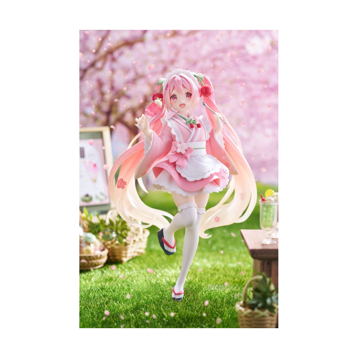Taito AMP Fig - Hatsune Miku - Sakura Miku «Newley Written», versión «Japanese Cafe», reedición
