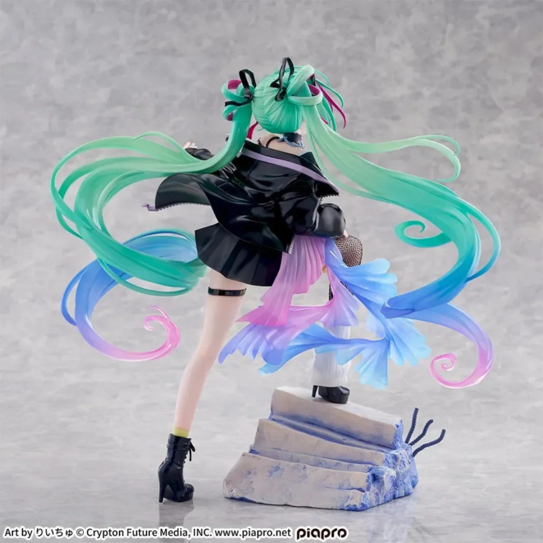 SEGA FIGURIZMA - ¡Hatsune Miku Punk! - Character Vocal Series 01: Hatsune Miku