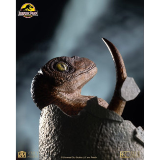 Toynami ECC Elite Creature Collectibles - Huevo de velociraptor a punto de eclosionar 1/1 - Jurassic Park