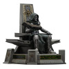 Iron Studios Marvel - Doctor Doom en el trono, escala 1/10 - Avengers: Doomsday