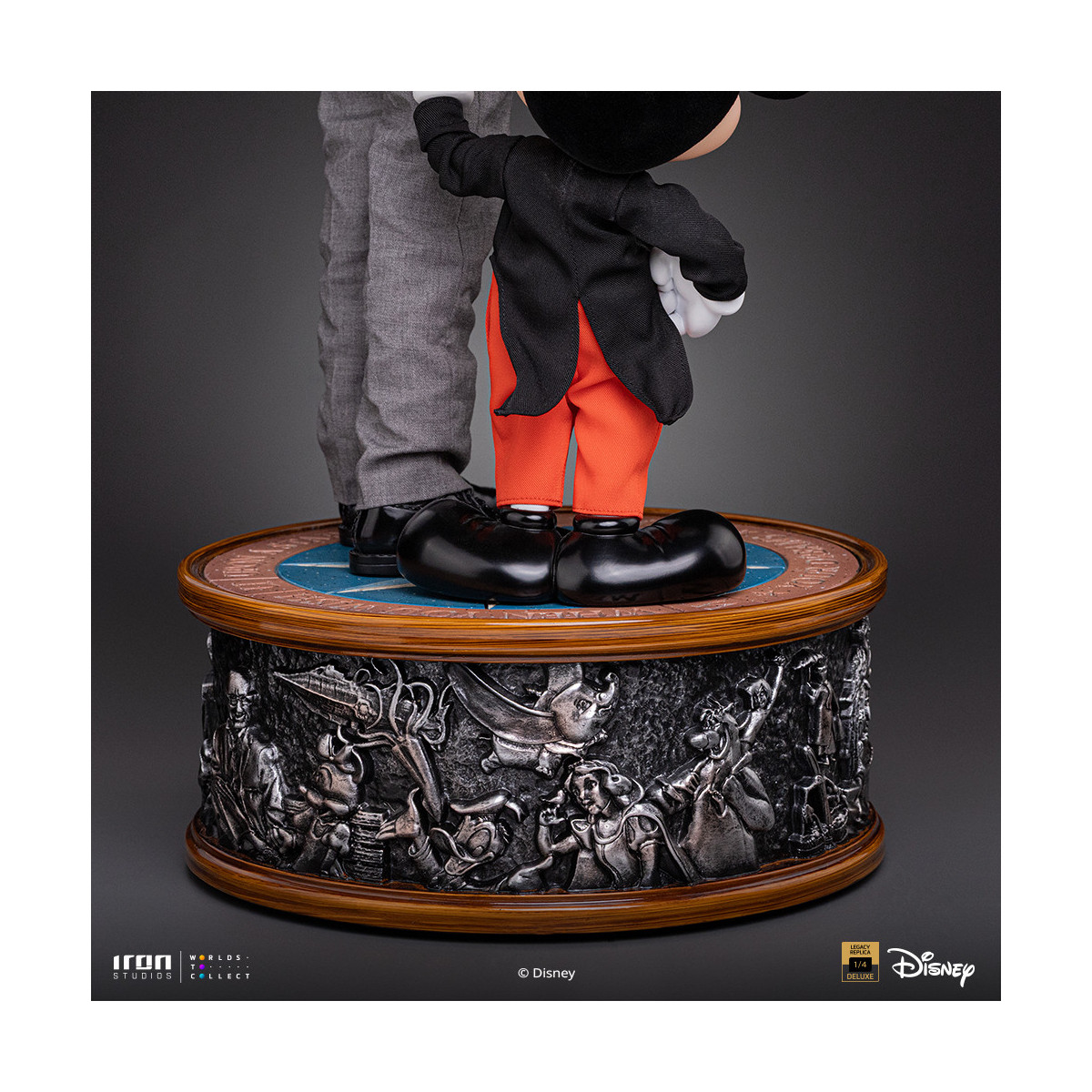 Iron Studios Disney Classics - Walt Disney & Mickey Mouse Réplica del legado de Mickey Mouse a escala 1/4