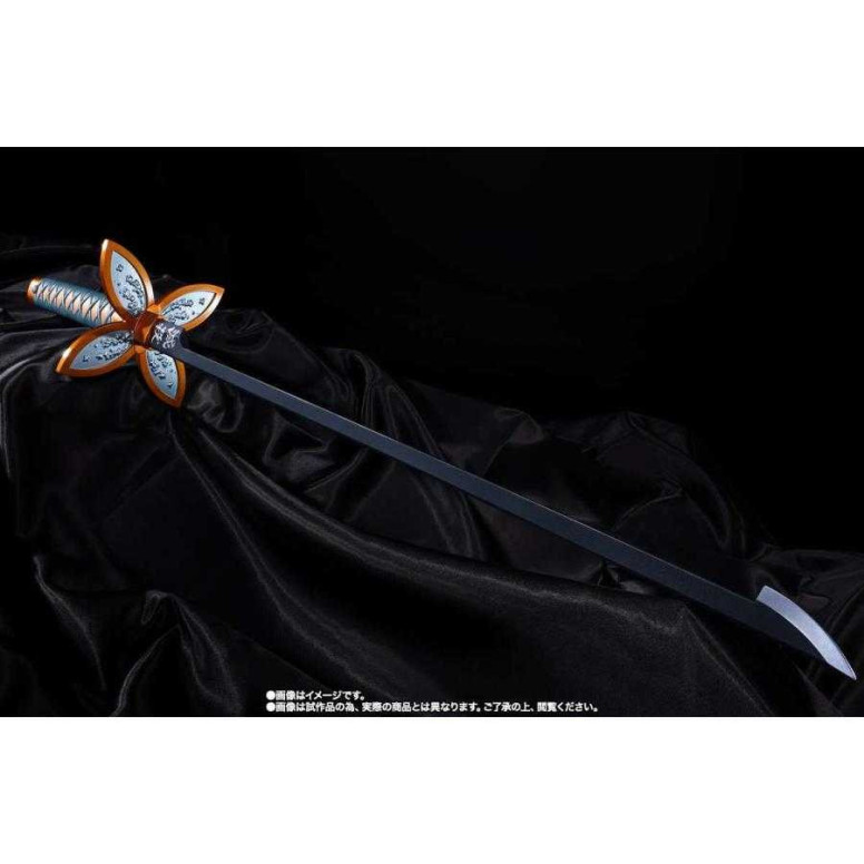 Bandai Tamashii - - Réplica de la espada NICHIRIN SHINOBU KOCHO 1/1 - Réplicas de espadas Guardianes de la Noche (Kimetsu no Yai