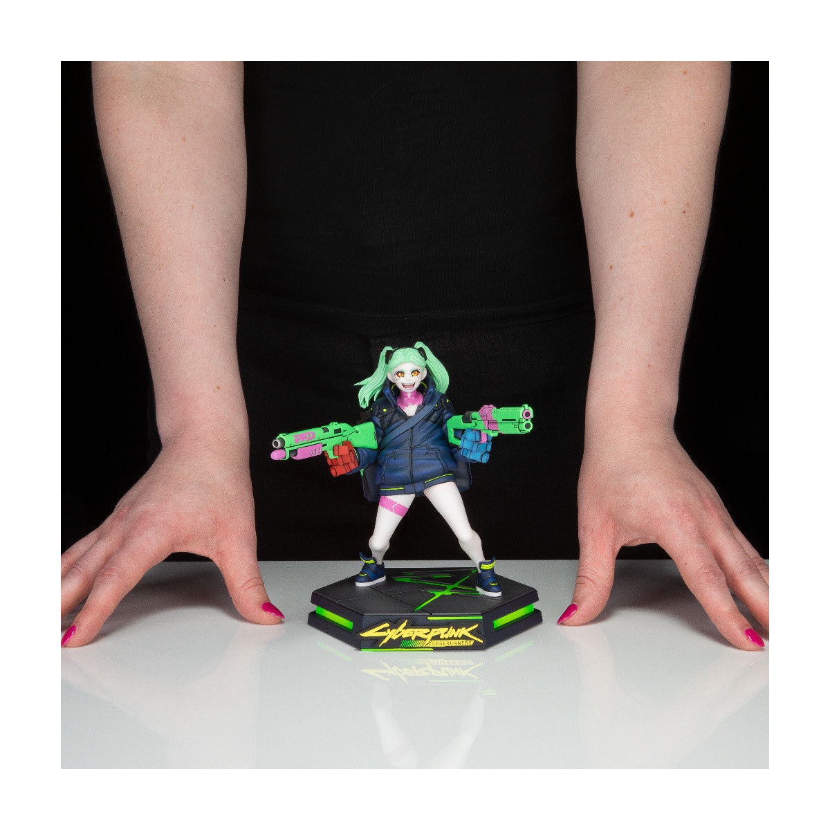 Dark Horse - Estatua de REBECCA en PVC - Cyberpunk Edgerunners