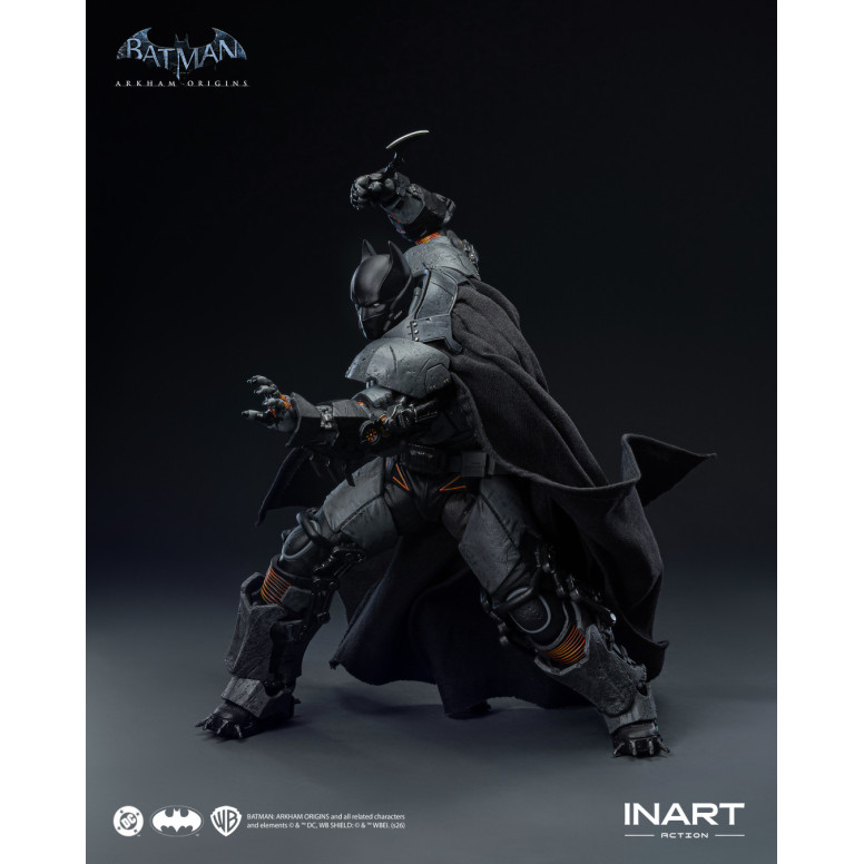 INART - Batman (traje XE) - Batman: Arkham Origins. Figura a escala 1/12
