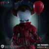 Mezco Living Dead Doll - It: Bienvenidos a Derry - Pennywise