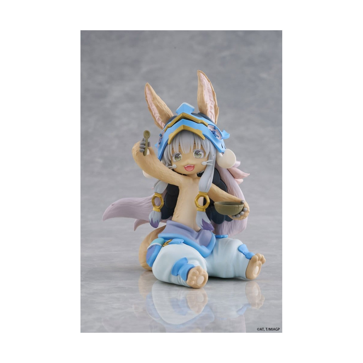 Taito - Nanachi, la mona del escritorio (versión «Hora de comer») - Made in Abyss