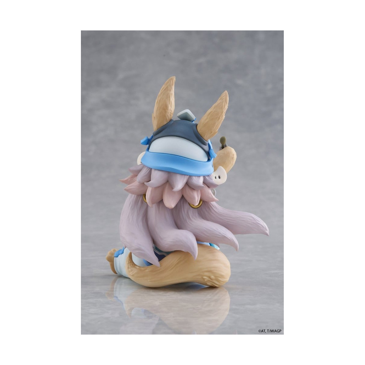 Taito - Nanachi, la mona del escritorio (versión «Hora de comer») - Made in Abyss