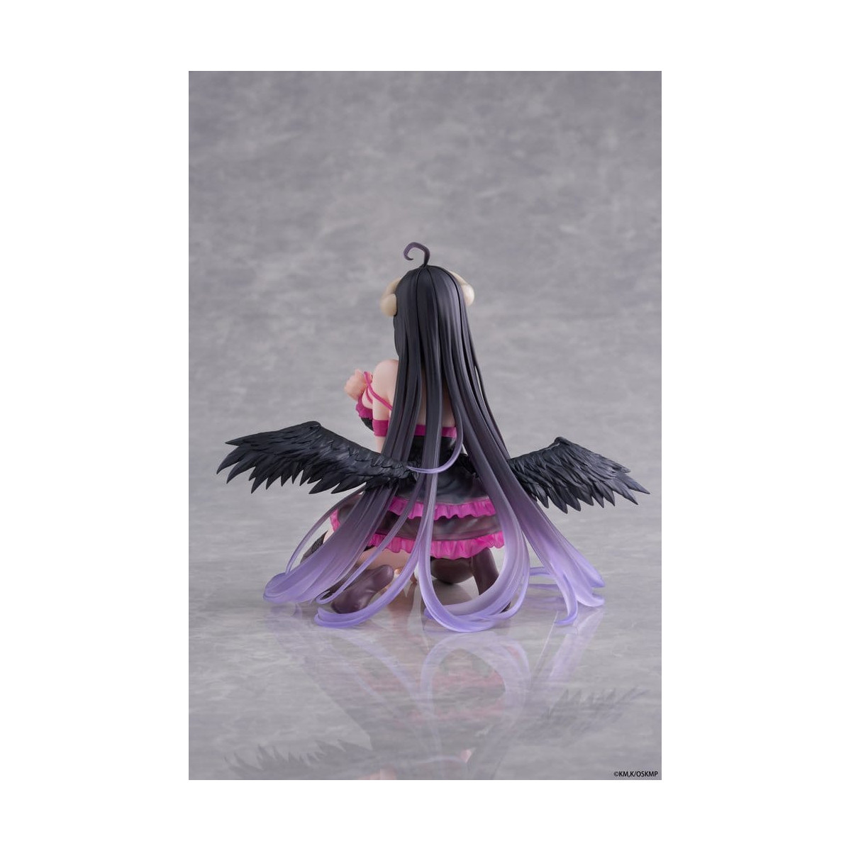 Taito - Figura de escritorio de Albedo (versión en camisón) - Overlord