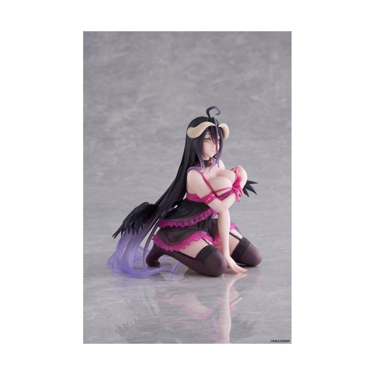 Taito - Figura de escritorio de Albedo (versión en camisón) - Overlord