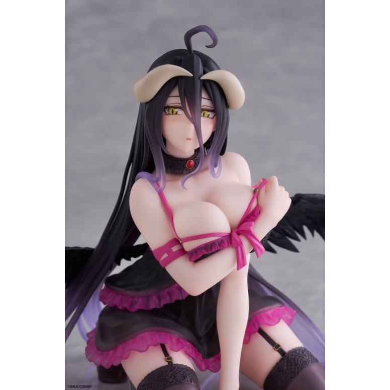 Taito - Figura de escritorio de Albedo (versión en camisón) - Overlord