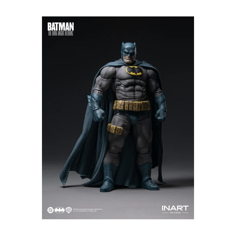 INART - Batman: El regreso del Caballero Oscuro - Figura de Batman (traje azul) a escala 1/12