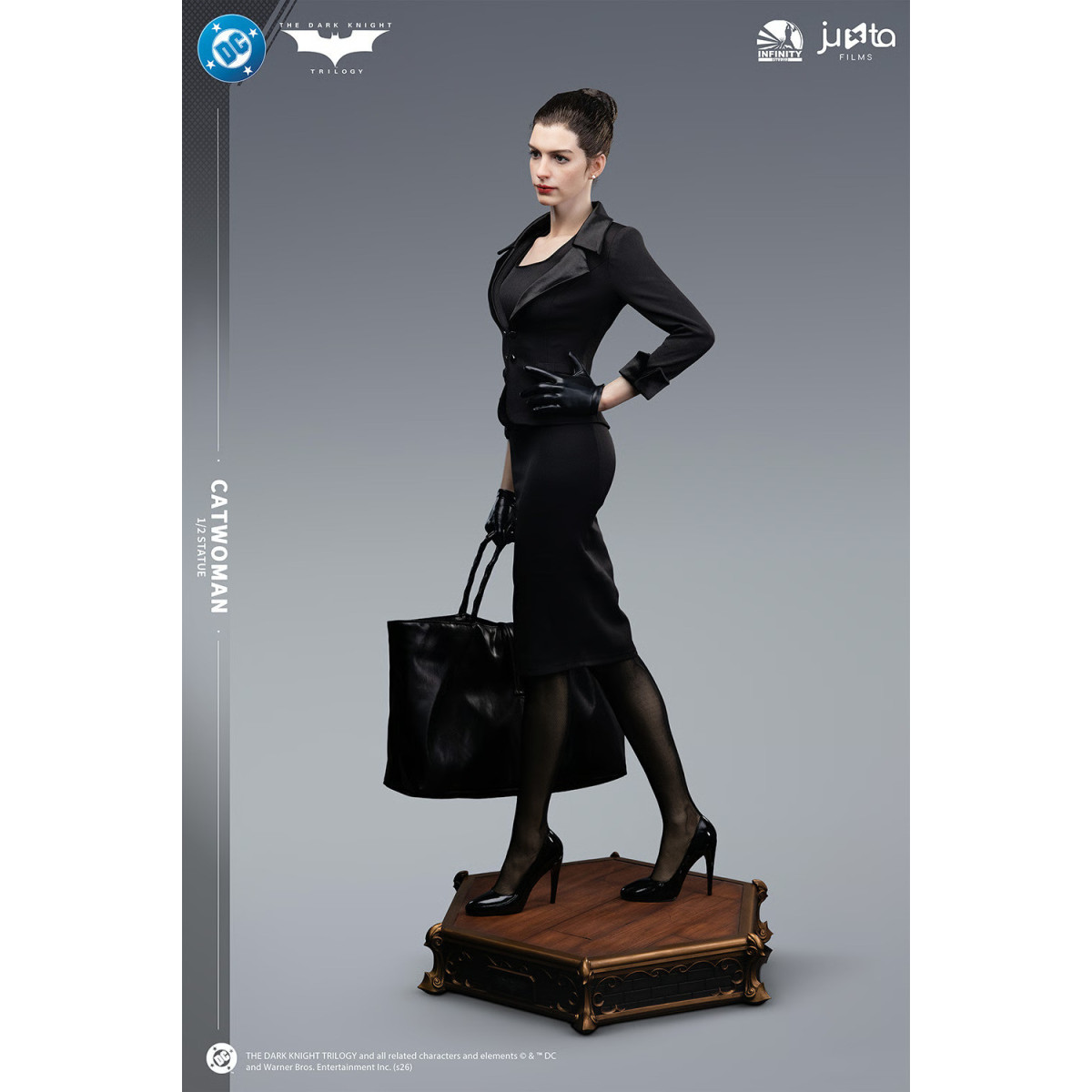 Infinity Studio - Estatua de Catwoman a escala 1:2 - El caballero oscuro: La leyenda renace